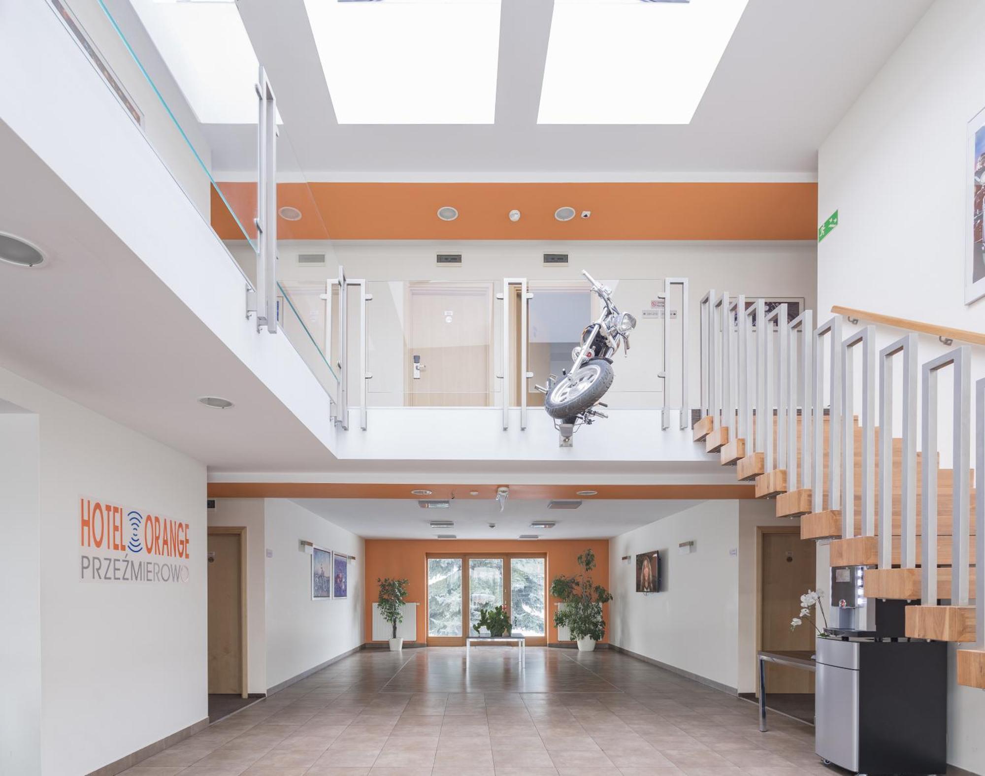 Hotel Orange Przezmierowo Ngoại thất bức ảnh